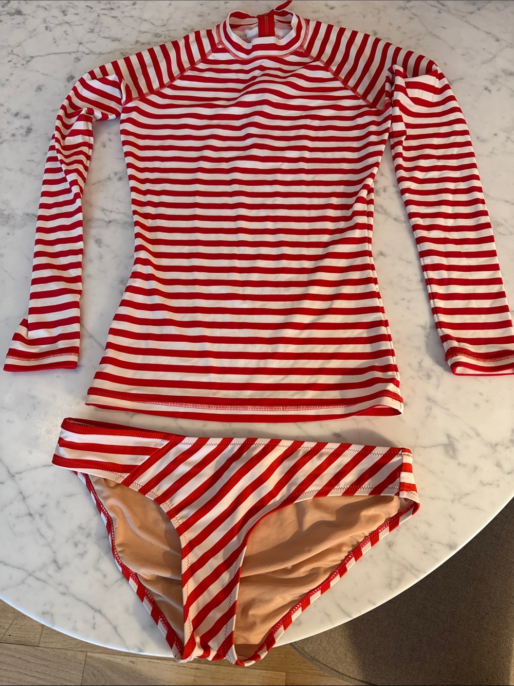 women's Red & White Striped Long Sleeve Rash Guard Set
